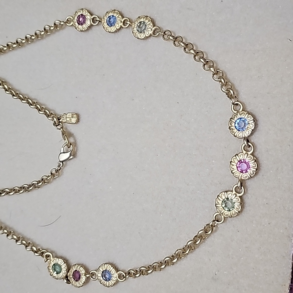 Vintage Liz claiborne gold and glass necklace